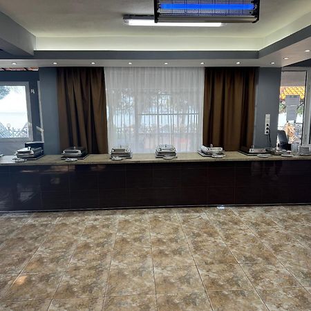 מלון מטהמורפוסי Porto Matina מראה חיצוני תמונה