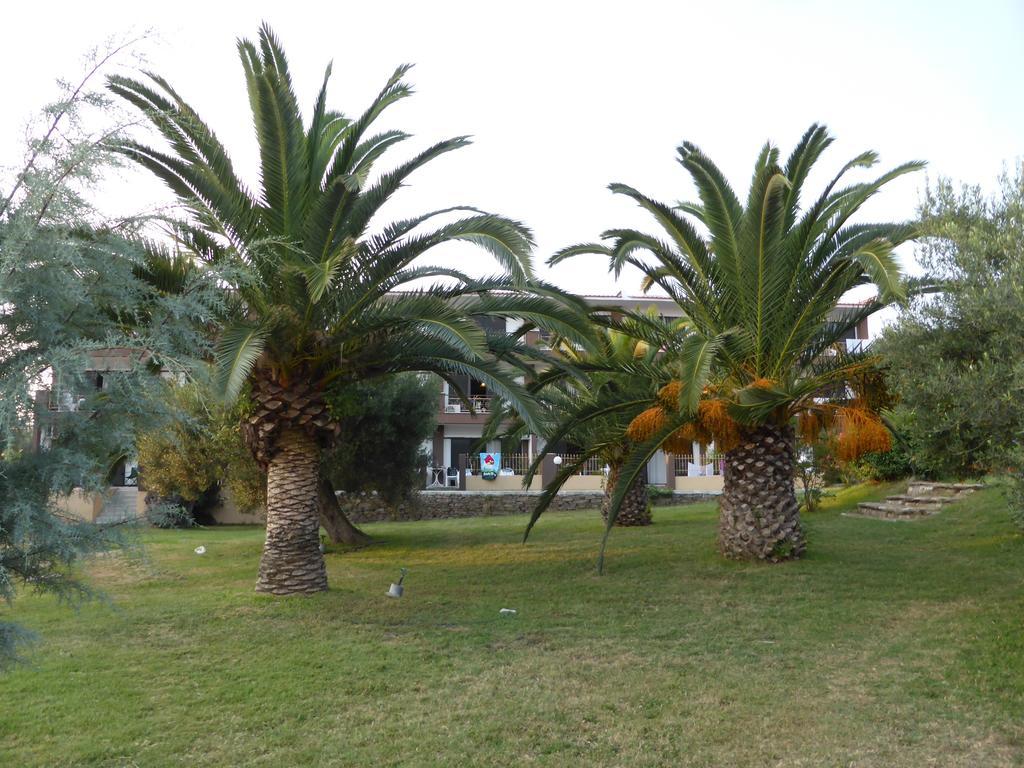 מלון מטהמורפוסי Porto Matina מראה חיצוני תמונה