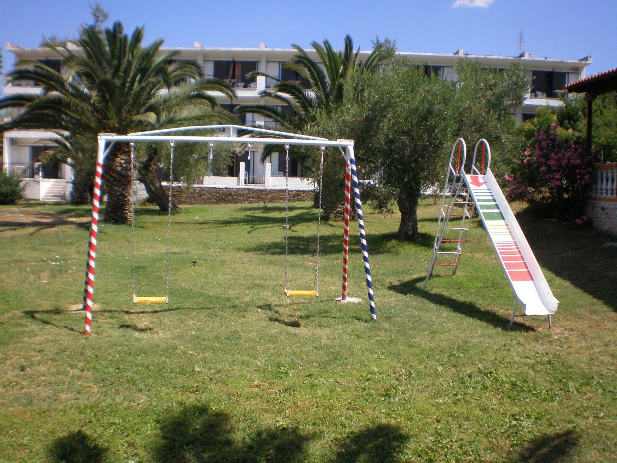 מלון מטהמורפוסי Porto Matina מראה חיצוני תמונה