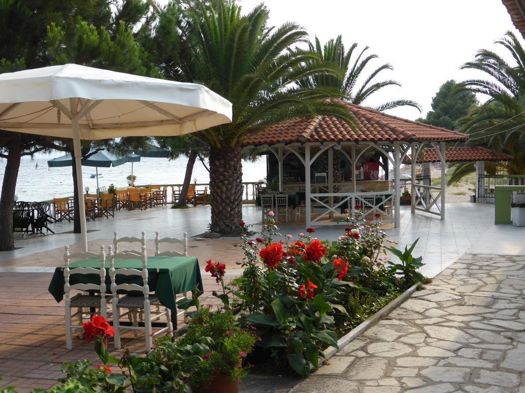מלון מטהמורפוסי Porto Matina מראה חיצוני תמונה
