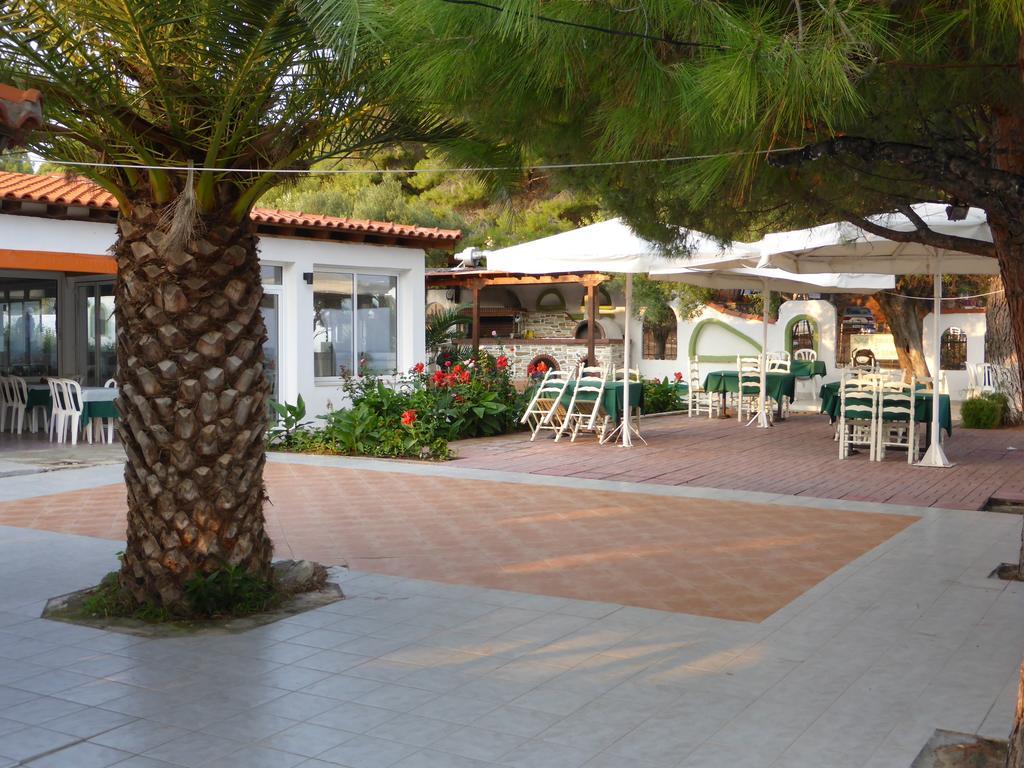 מלון מטהמורפוסי Porto Matina מראה חיצוני תמונה