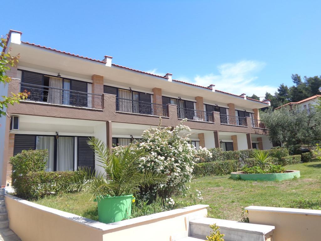מלון מטהמורפוסי Porto Matina מראה חיצוני תמונה